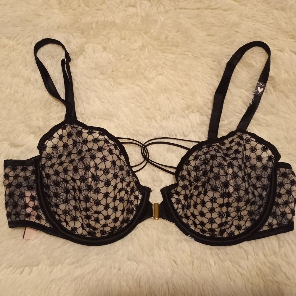 Victoria's Secret sexy lacy cageback front closure bra